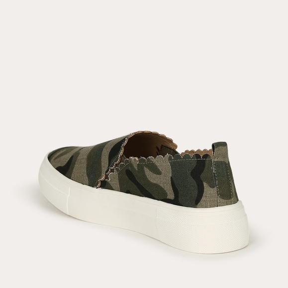 👣MATA TRAFERS Coco5😎 Scalloped Trim Slip on Sneaker Easy on/off great value - Picture 6 of 14